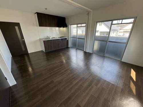 サンシャイン01の居間