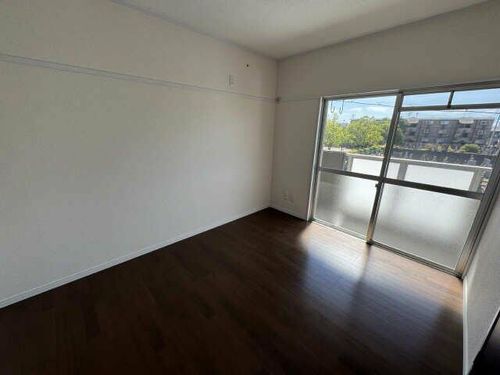 サンシャイン01の居間