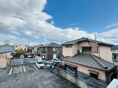 フレグランス花塚の居間