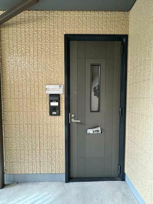 グリーンパレスの玄関