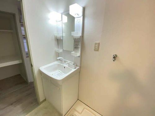 コ-トまきもりの内装