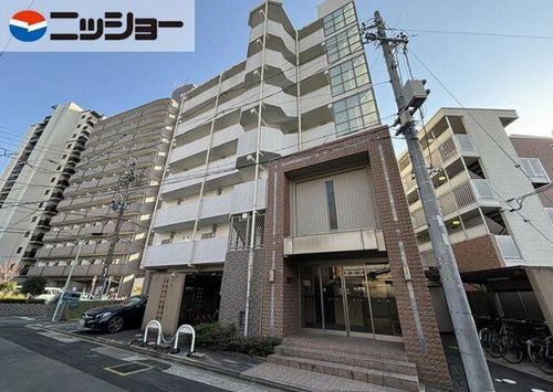 ブルーム名駅の外観