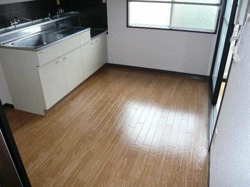 リバーサイド中島の居間