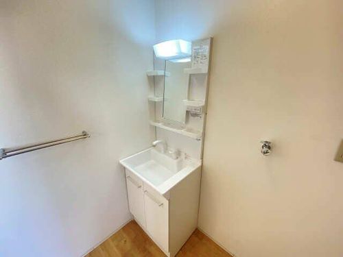 ヴェルドミール葵B棟の内装