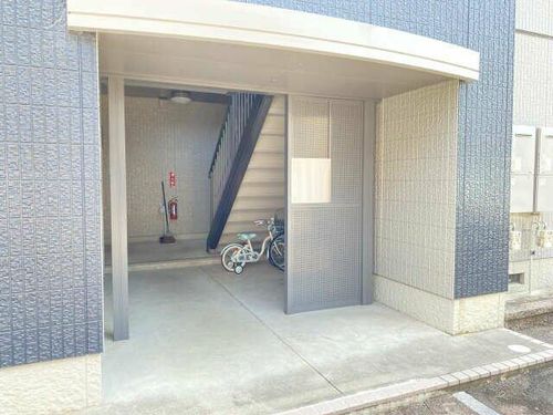 エスポワールⅠの玄関