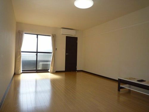 レオネクストM 津島104の内装