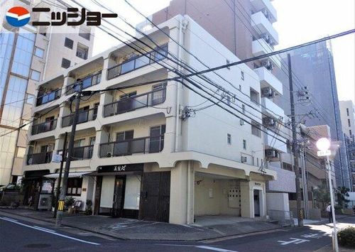 清住ビルの外観