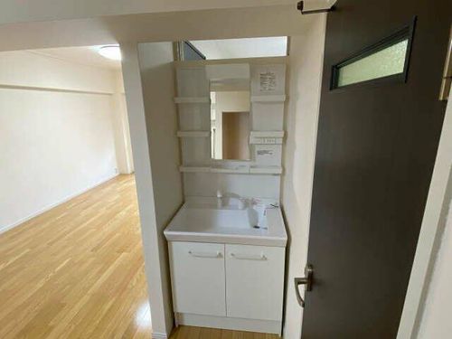 清住ビルの内装