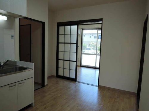 平和ハウスの居間