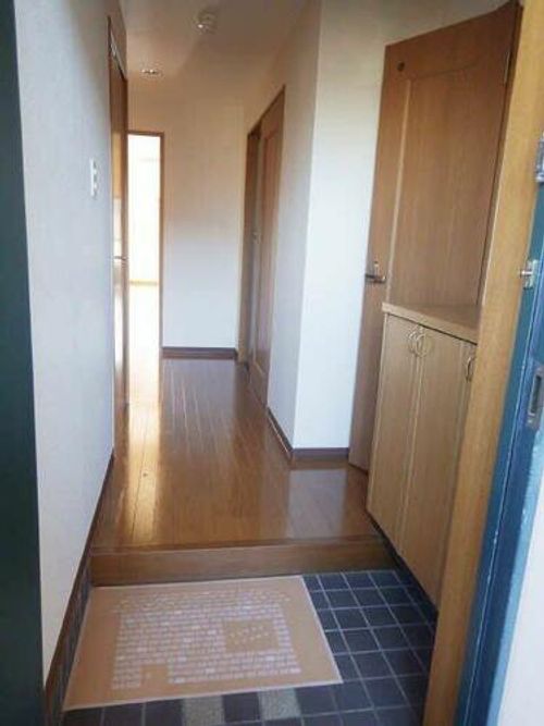 マイハイム末広の玄関