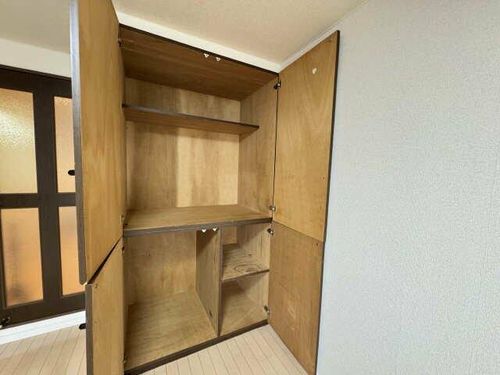 アゼリアヒルズの内装