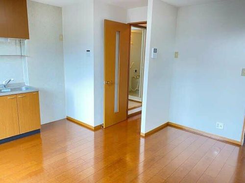 ウィルモア南島B棟の居間