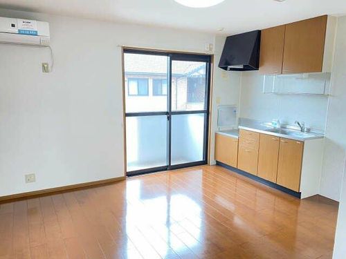 ウィルモア南島B棟の居間