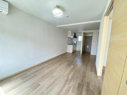 エルディム新栄の居間