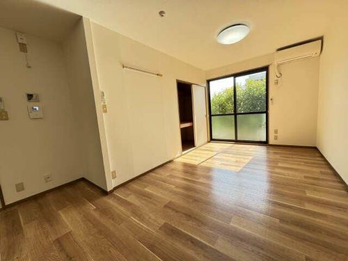 ハートホーム512の居間