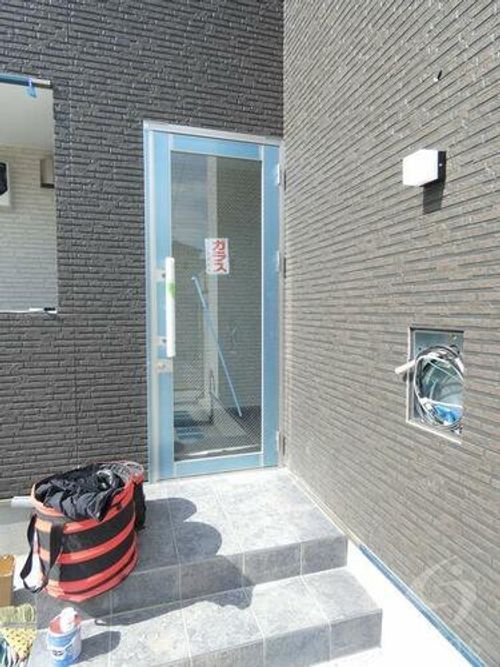 兵庫県尼崎市道意町3丁目(アパート)の賃貸物件の玄関
