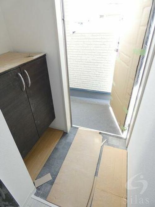 兵庫県尼崎市道意町3丁目(アパート)の賃貸物件の玄関