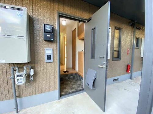 GreenHills西尾G棟の玄関