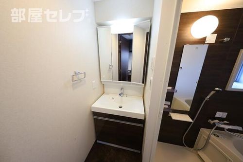 ブランシエスタ東別院0807の内装