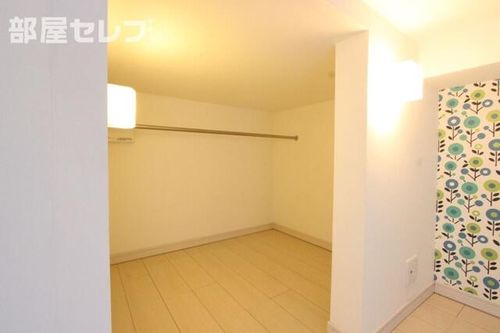 i・スペース小本203の内装