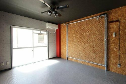 ヒロタハイツの居間