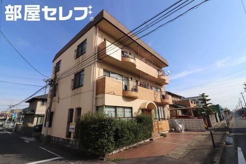 ドールナカムラ301の外観