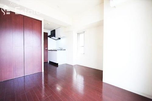 ベレーサ築地口ステーションタワー401の居間