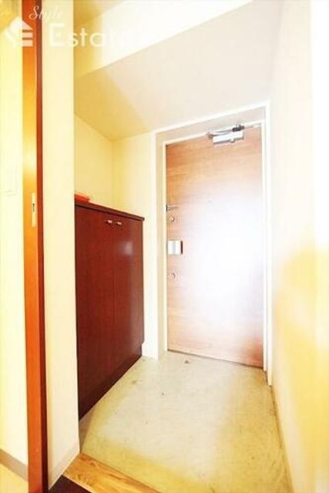 ベレーサ築地口ステーションタワー401の玄関