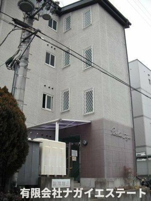 ルーキー東条マンション404の外観