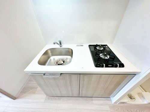 プレサンスOSAKA東成中本ハーヴィルのキッチン