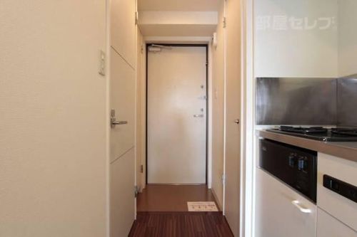 Via Ferix(ヴィアフェリックス)の玄関