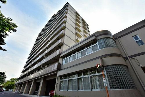 大阪府大阪狭山市茱萸木8丁目(マンション)の賃貸物件の外観