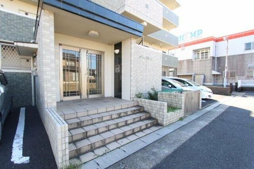 カーサベルデの玄関