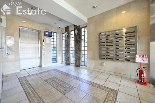 愛知県名古屋市名東区宝が丘(マンション)の賃貸物件の玄関