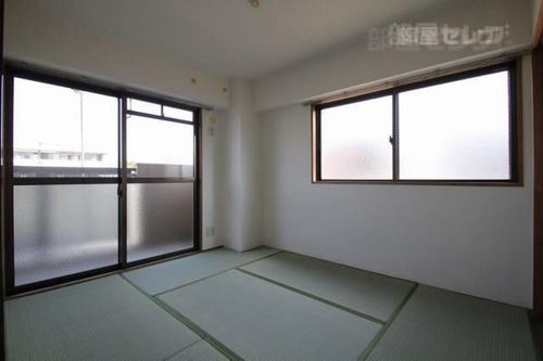 金龍コーポ苗代の内装