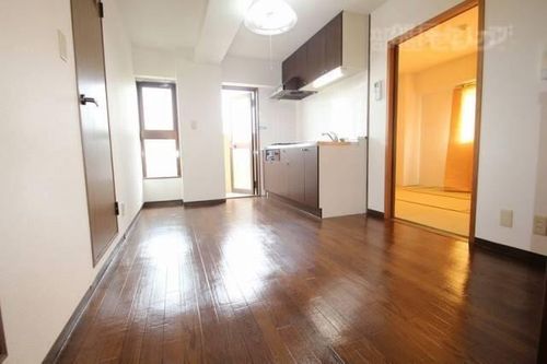 金龍コーポ苗代の内装