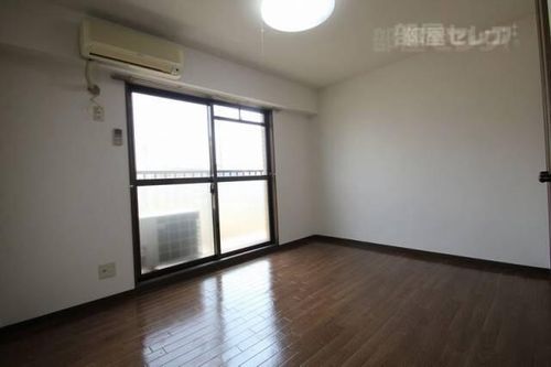 金龍コーポ苗代の内装