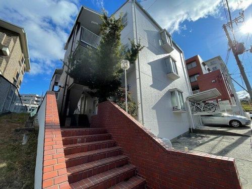 大阪府豊中市上新田4丁目(マンション)の賃貸物件の外観