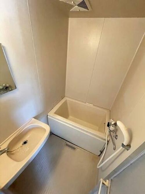 福岡県中間市中央3丁目(アパート)の賃貸物件の風呂