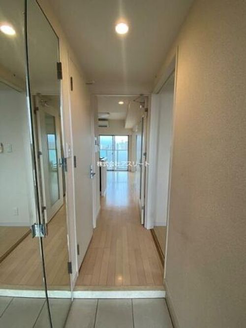 エステムプラザ福岡県庁前ネオシスの玄関