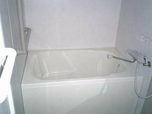 キルシェ・ヴィラ1Cの風呂