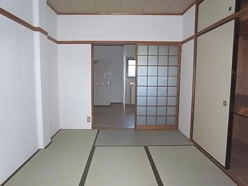 南生駒ハイツの内装