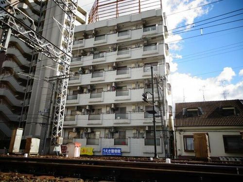 パウゼ河内長野駅前の外観