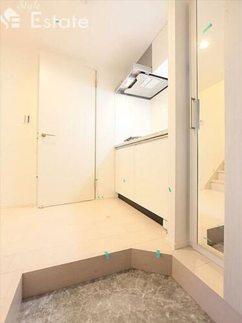 Loft14野並の玄関