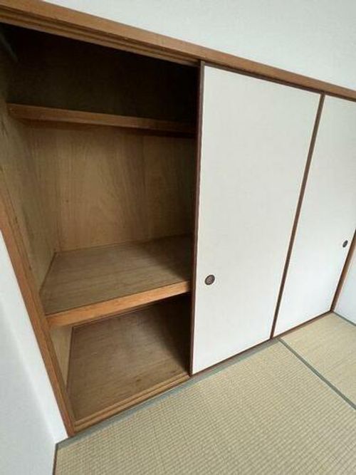 風の街102の内装