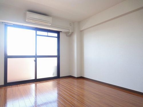 アヴニールタカラの内装