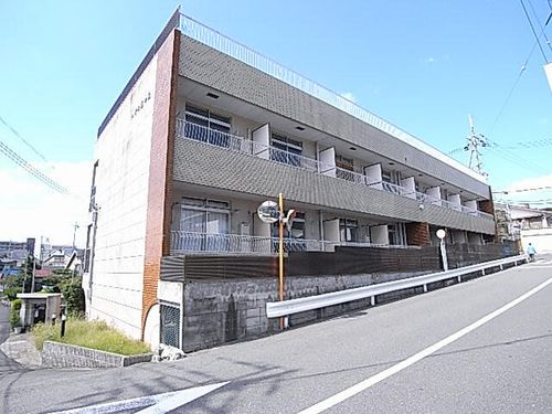 ハイネ忍ヶ丘の外観