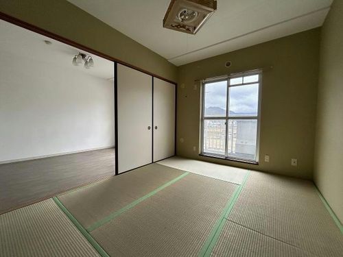 シャルマンふきの内装
