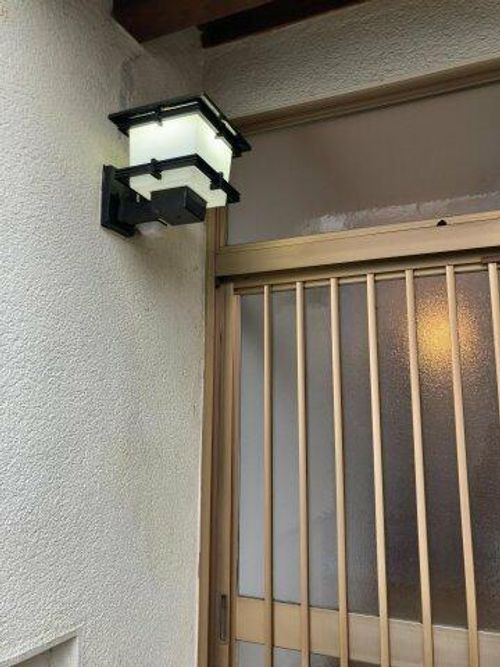 奈良県奈良市南紀寺町2丁目(一戸建)の賃貸物件の玄関
