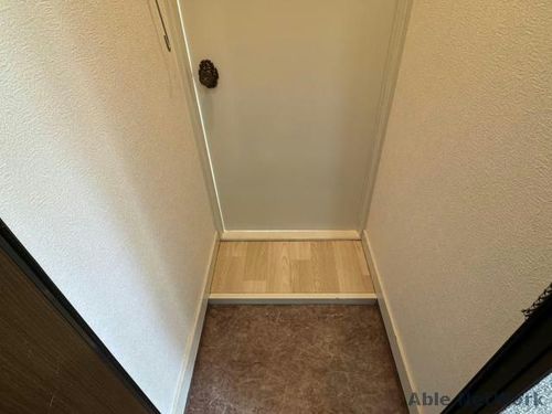 第1宇野マンションB3の玄関